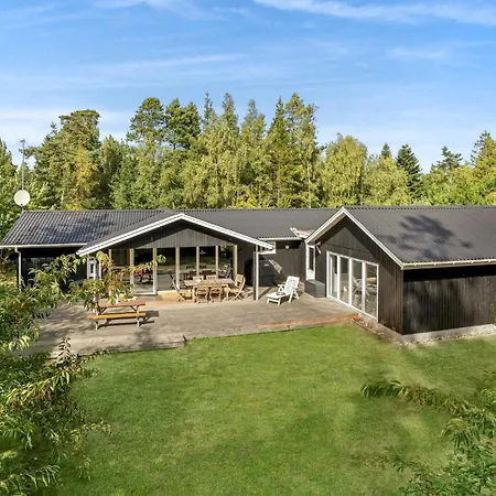 5 Bedroom Awesome In Vggerlse Holiday home