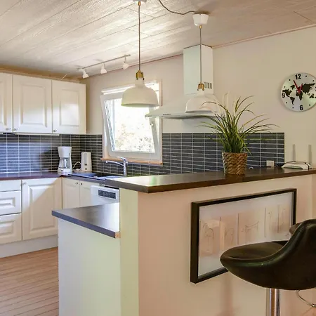 5 Bedroom Awesome In Vaeggerlose