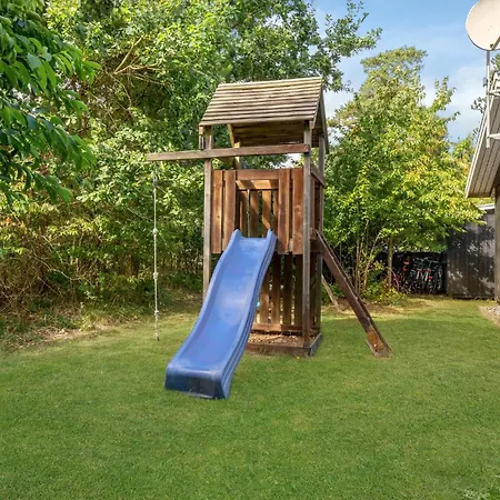 Holiday home 5 Bedroom Awesome In Vggerlse