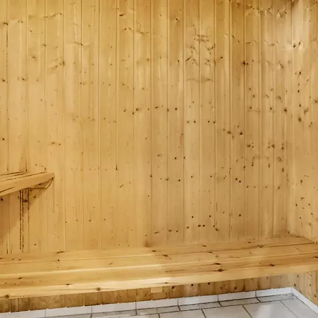 5 Bedroom Awesome In Vaeggerlose Dom wakacyjny