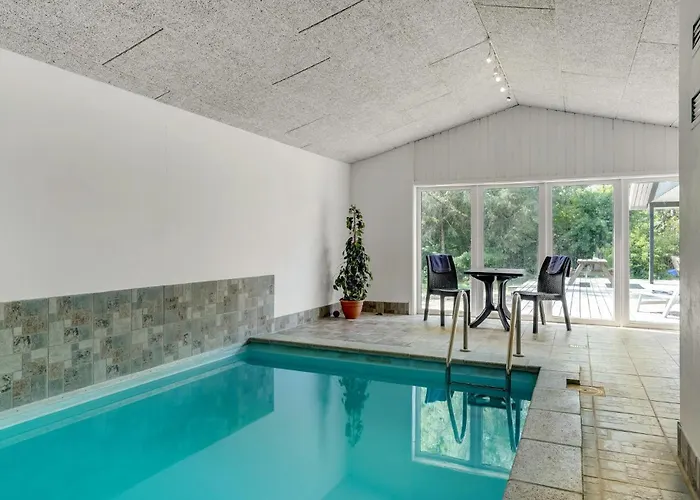 5 Bedroom Awesome In Vaeggerlose Semesterbostad